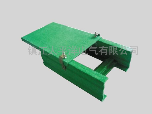 玻璃(li)鋼梯式(shi)橋架