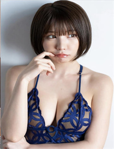 中国惊奇先生全集-美女露出胸让男生玩