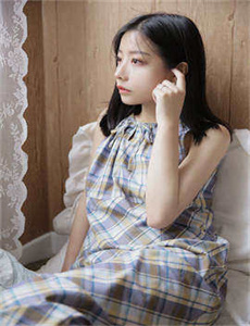 《黏糊糊的她》-尤果网美女