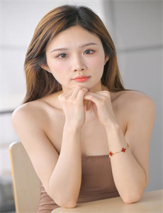 外公芳龄38